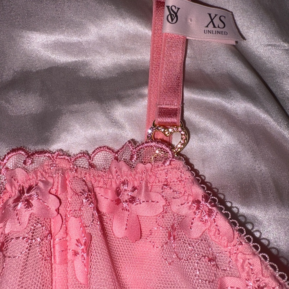 Victoria's Secret Pink Floral Lace Bralette